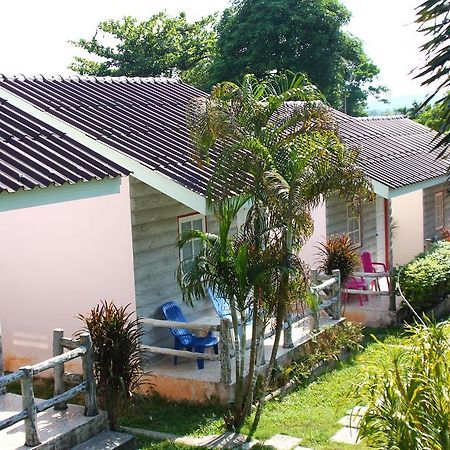 Hotel Dahla House Ranong Exterior foto